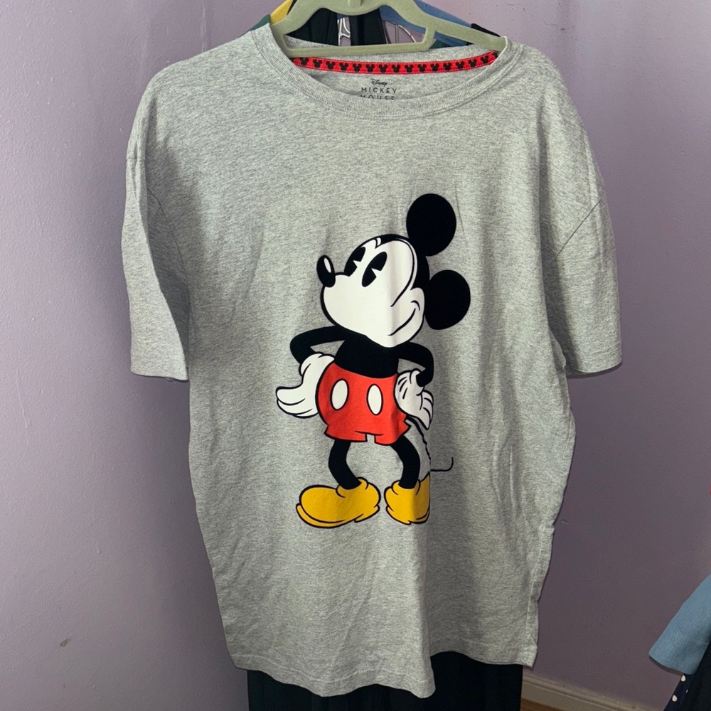 Rare New Disney Mickey Mouse Gray T-Shirt Size XL
